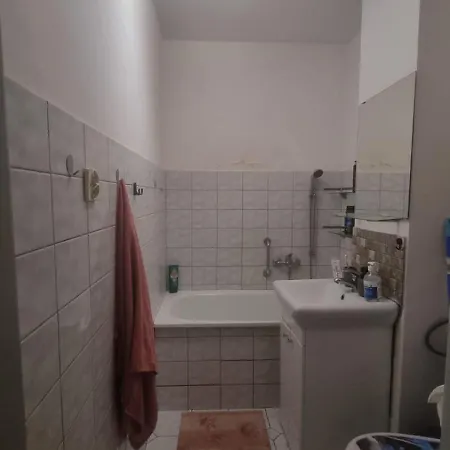 Przytulny Pokój 17 Z Balkonem W Mieszkaniu 2 Pokojowym *